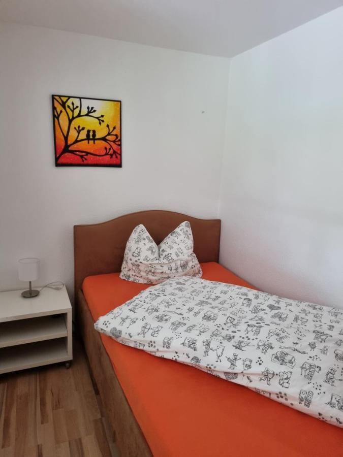 Ferienwohnung Editha Mit Wintergarten Katzow Luaran gambar