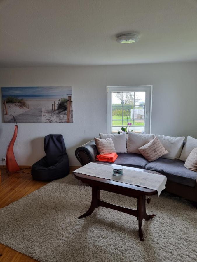 Ferienwohnung Editha Mit Wintergarten Katzow Luaran gambar